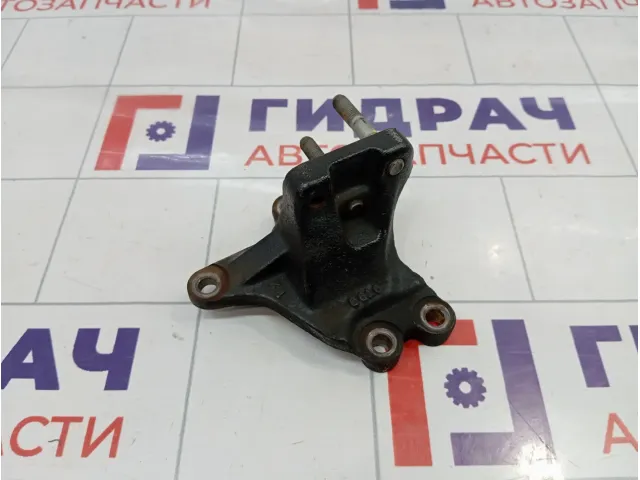 Кронштейн двигателя правый 21670-2B100 Hyundai-KIA 