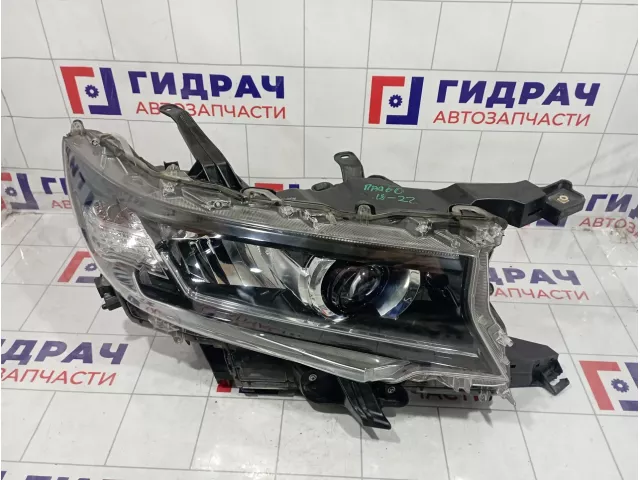 Фара правая Toyota Land Cruiser (150) Prado 8114560N20