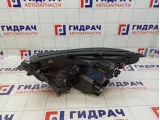 Фара правая Toyota RAV 4 8113042650