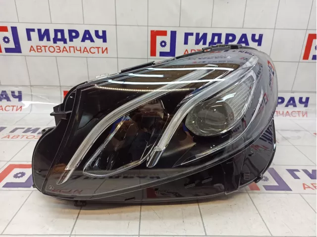 Фара левая Mercedes Benz W213 EKlasse 2139064504