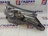 Фара правая Toyota RAV 4 8113042540