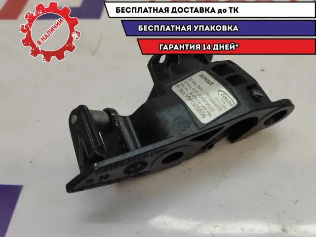 Крепление откидной крыши правое Smart Roadster .