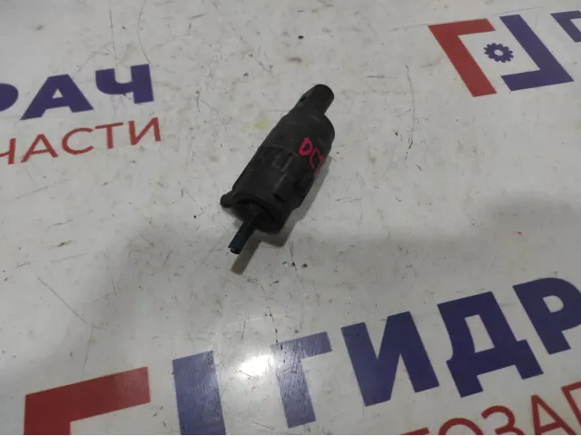 Насос омывателя Skoda Octavia (A5).  1K5955651