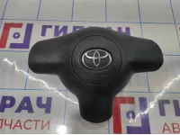 Подушка безопасности в рулевое колесо Toyota Corolla E12.  4513012A00B0